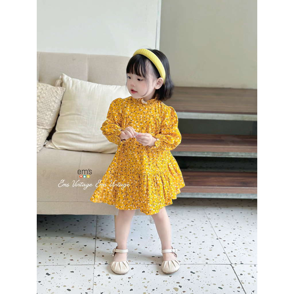 Váy bé gái cúc họa mi ems