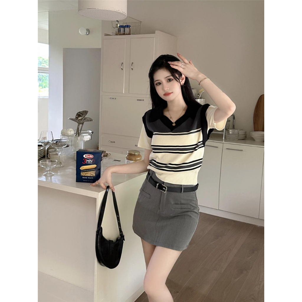 Áo len gile ngắn tay cho nữ  INFLACHI  dáng ngắn croptop họa tiết kẻ sọc ngang cá tính M115 N-24