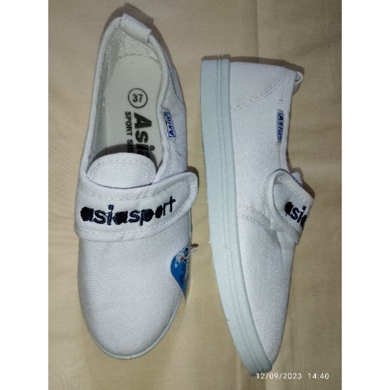 ASIA SPORTS | Giày thể dục vải trắng quay dán cho học sinh, người lớn