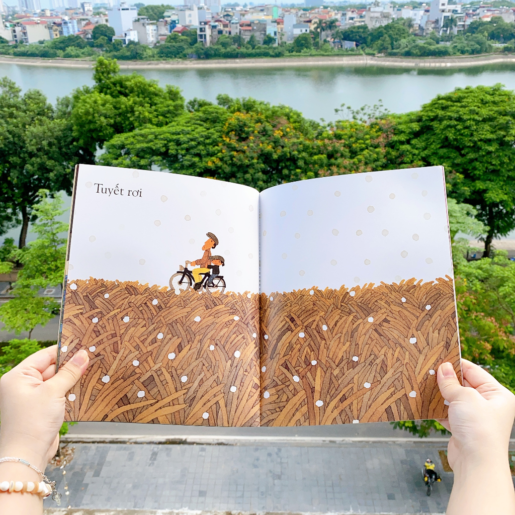 Sách Ehon Phát triển sáng tạo cho bé 3 6 tuổi - Mùa xuân của bê con (Tranh truyện ehon Nhật Bản cho bé) | BigBuy360 - bigbuy360.vn