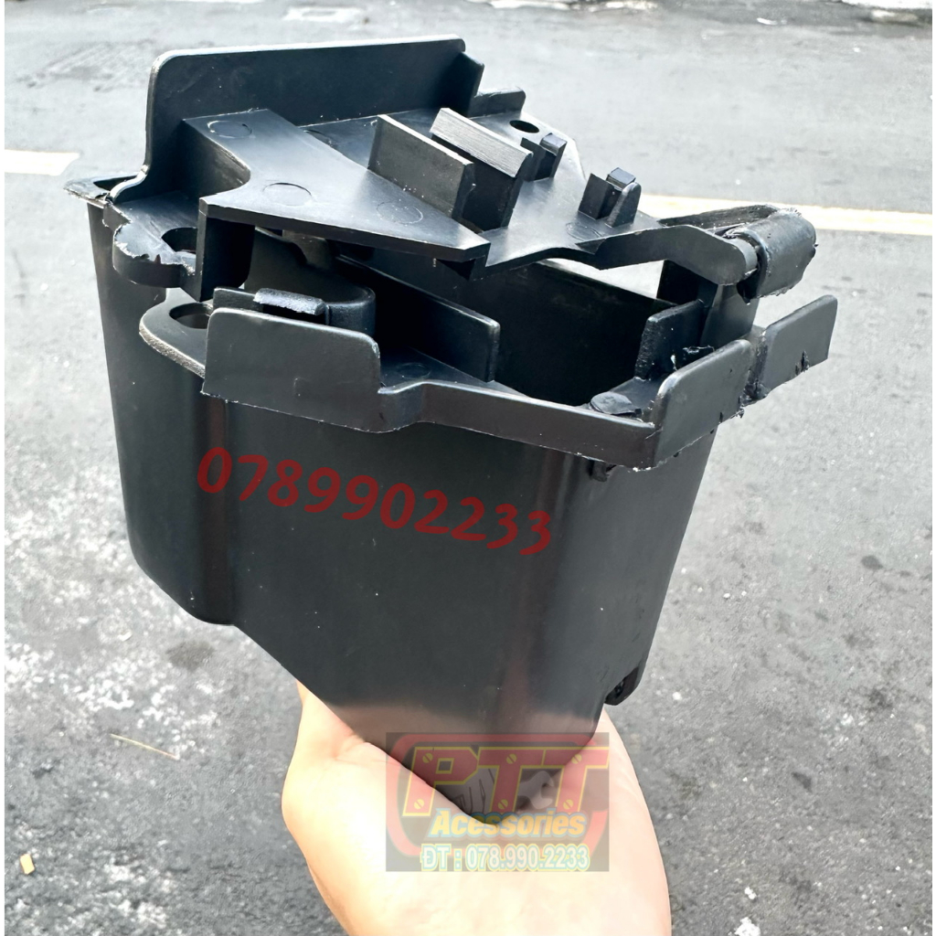 HỘP ĐỰNG BÌNH ẮC QUY XE DREAM