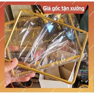 Khung viền biển số xe máy titan