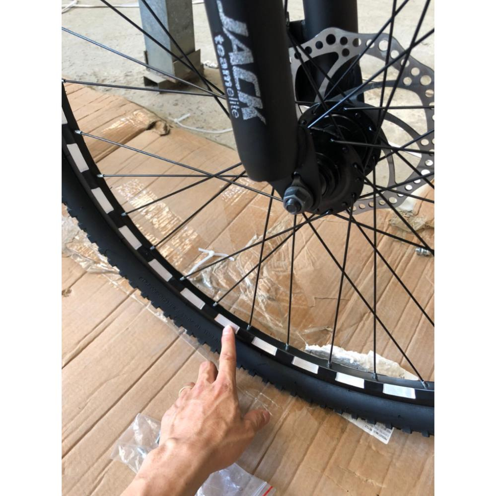 Xe đạp thể thao laux jack phản quang, Xe đạp ngoài trời Laux Jack có giảm sốc,  bánh 24inh, 26inch , 21 tốc độ