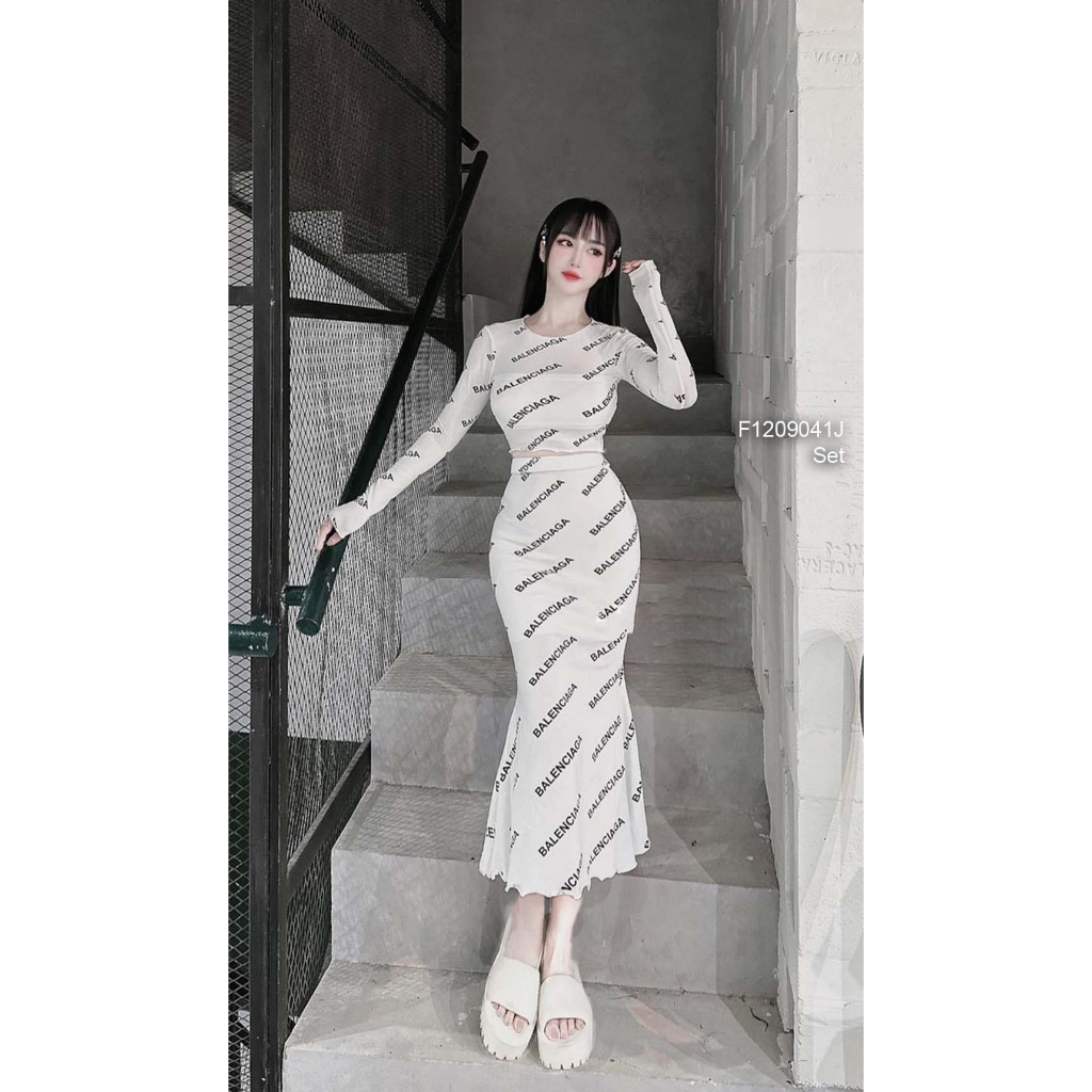 Set thun phối chữ áo tay dài form croptop+ chân váy ôm đuôi cá dáng dài!