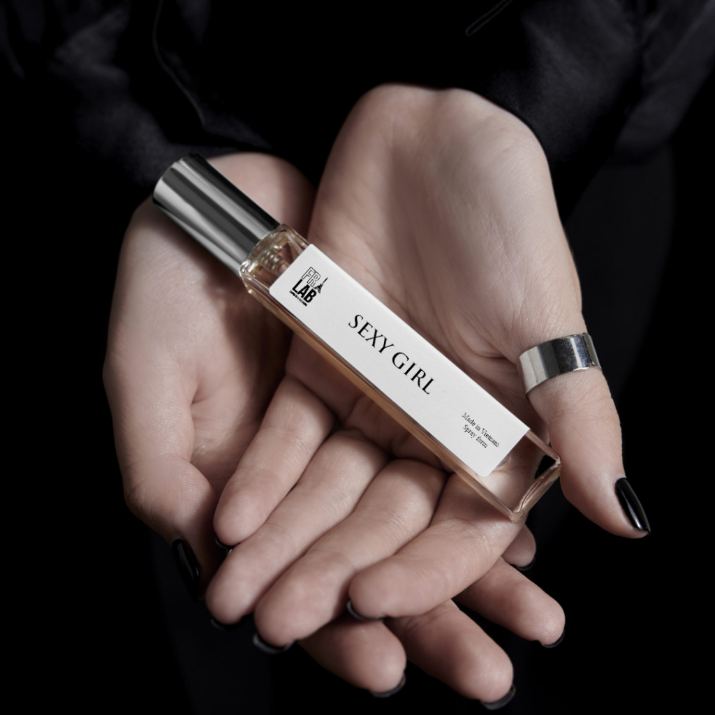 Nước Hoa Nữ Sexy Girl Fralab Hương Thơm Quyến Rũ, Ngọt Ngào, Khiêu Khích, Chai Xịt 10ml