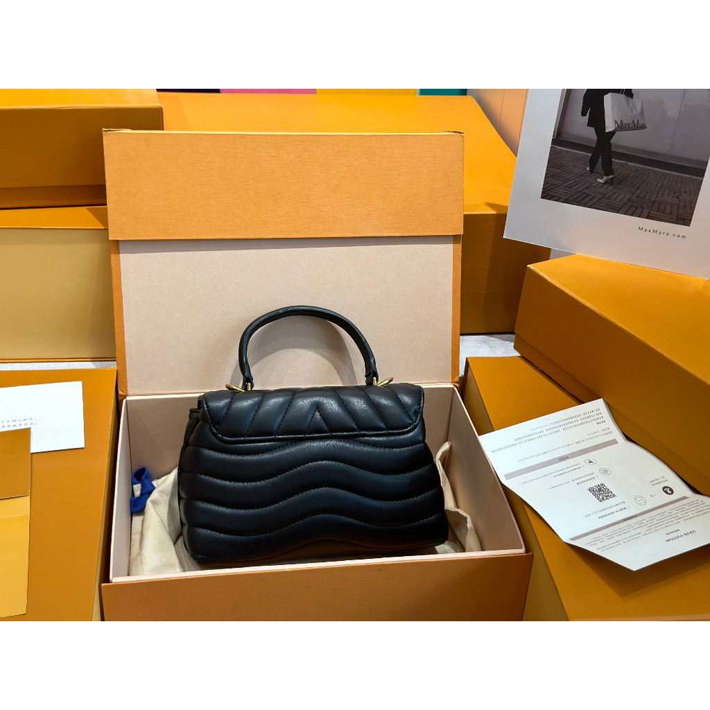 TÚI LV HOLD ME QUAI XÁCH DA BÒ SZ23