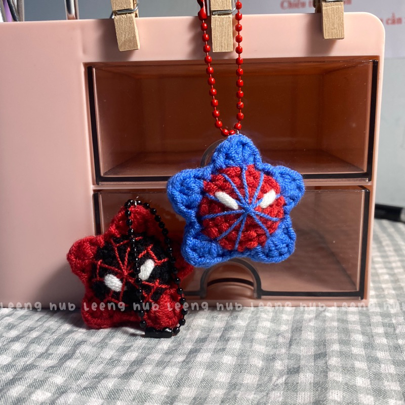 Móc khoá spiderman star