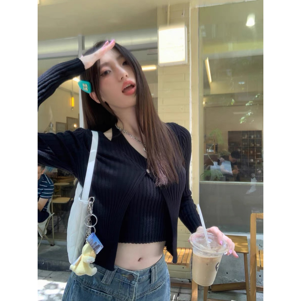 Áo khoác len cardigan dáng croptop mỏng 1 cúc  dáng Hàn Quốc kèm áo trong Shine.Clothes