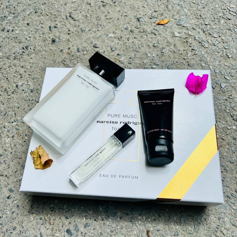 Nước hoa Narciso Pure Musc trắng