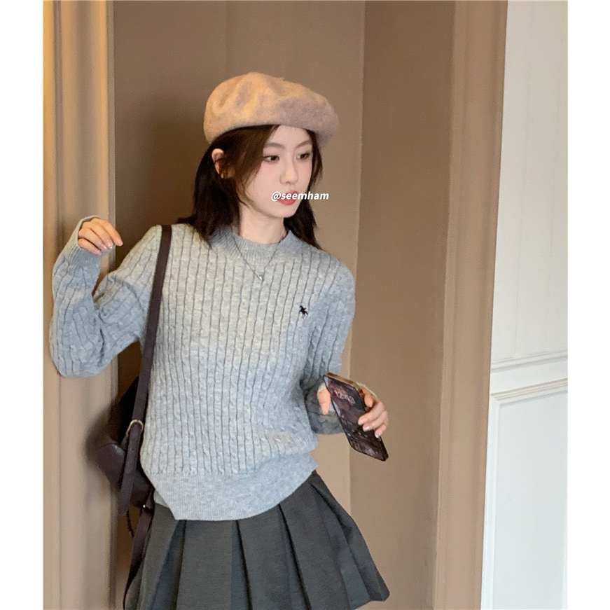 Áo Len Chui Đầu Dài Tay Cổ Tròn Thêu Họa Tiết Phong Cách Hàn Quốc 4 Màu,ÁO LEN THÊU NGỰA CỔ TRÒN HOT HIT Shine.Clothes