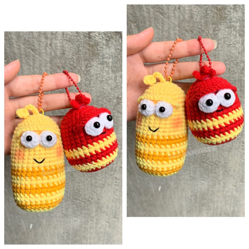 📌 Đôi Móc khoá Lavar đỏ/ vàng bằng len handmade