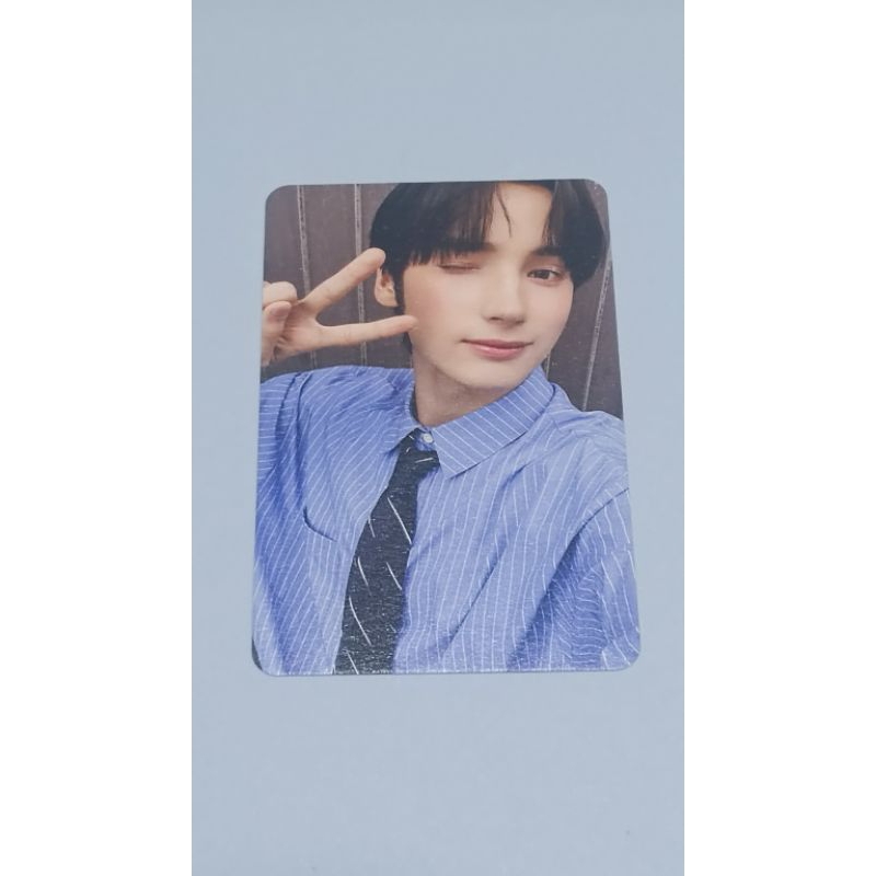 Thẻ ảnh photocard txt youth mùa thu 2023 official huening kai txt milk official đồng phục xanh siêu đẹp nét