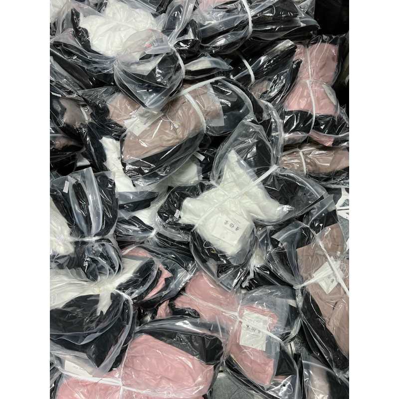 Set Quảng Châu Áo Xẻ Lai Tay Dài Ôm Body, Chân Váy xoè Ngắn MaB