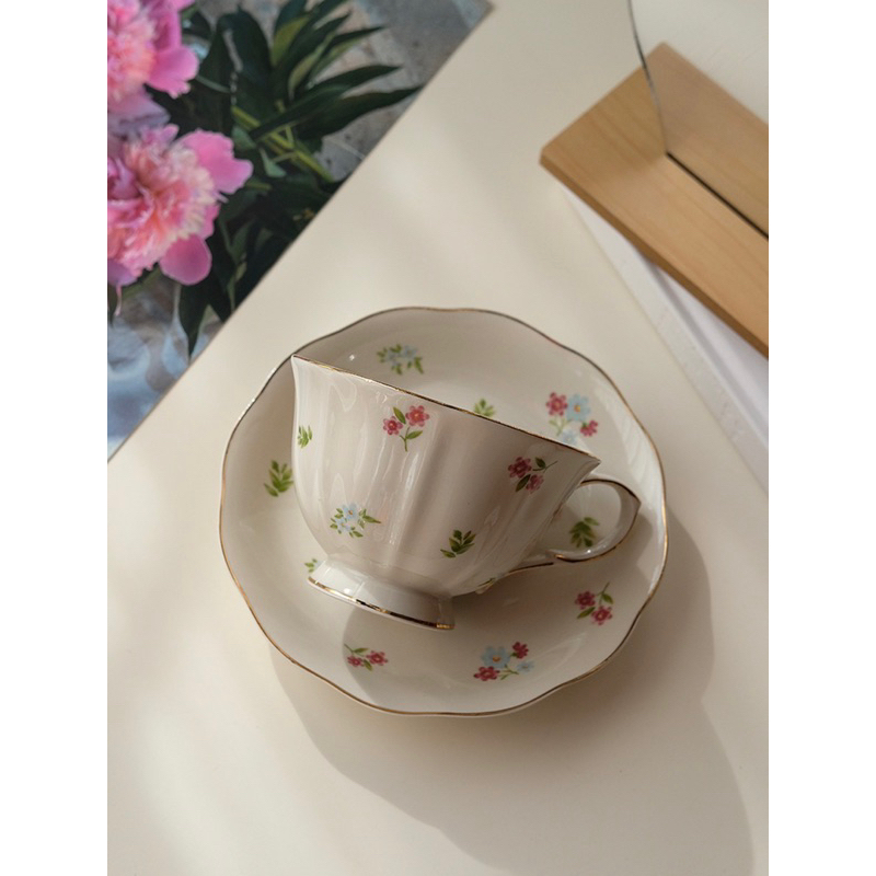 Set tách trà gốm hoa nhí nhẹ nhàng phong cách ins