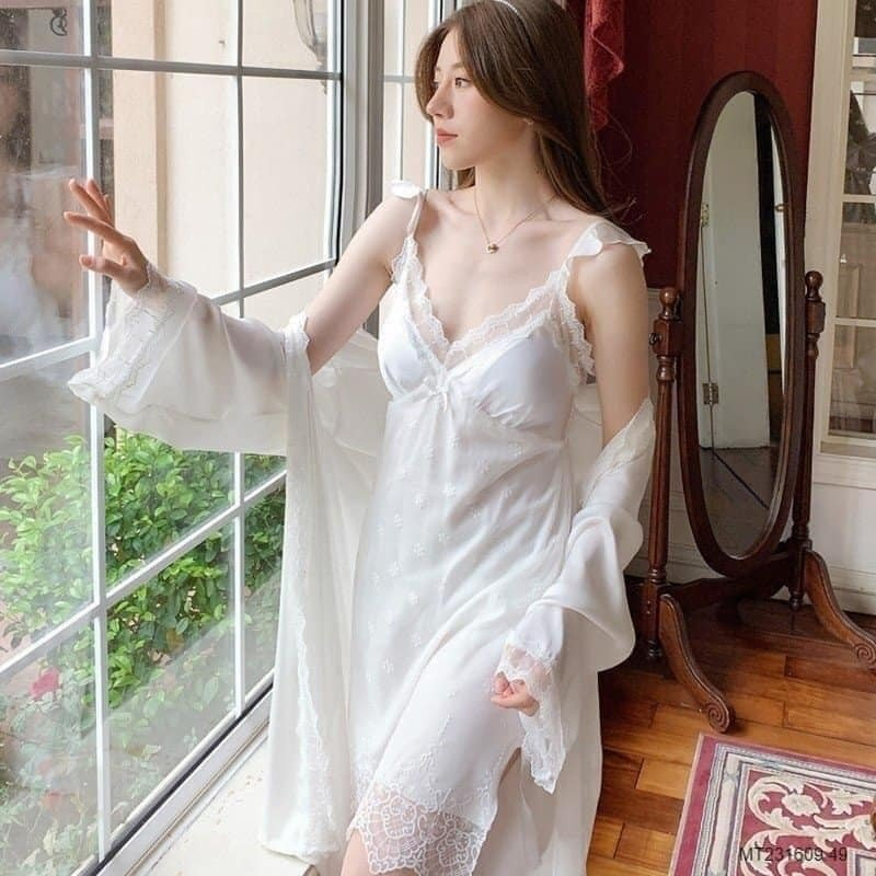 Váy ngủ phối ren cho nữ chất lụa mềm màu trắng nhẹ nhàng quyến rũ HCOM288.VA