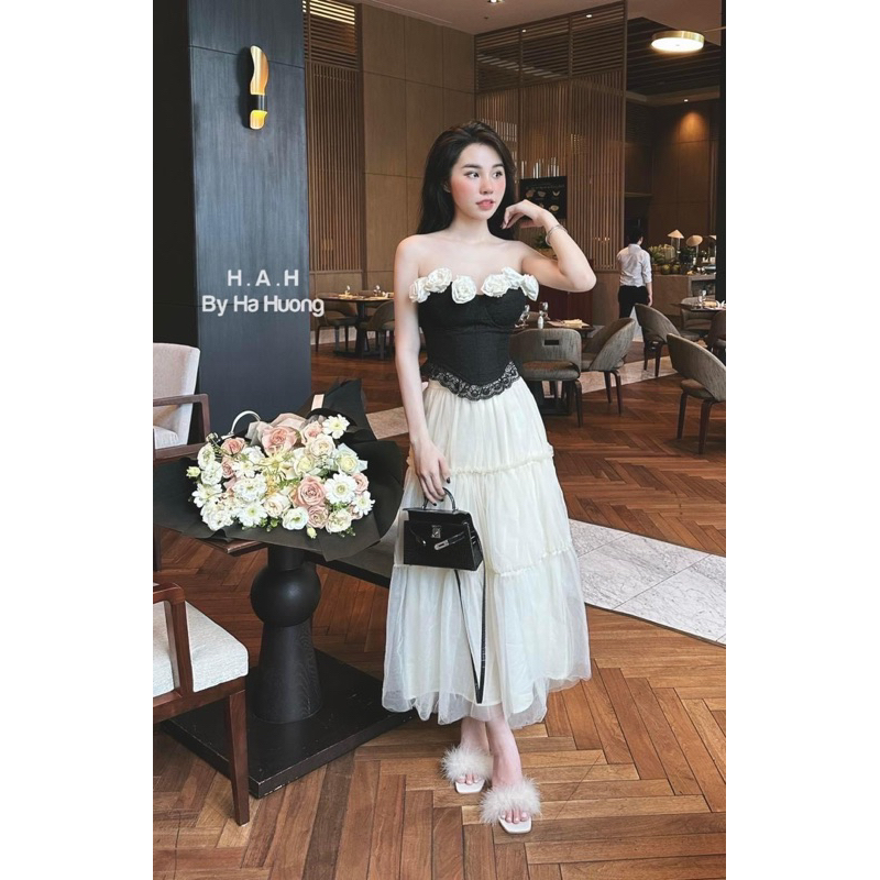 Set áo quây quấn hoa tỉ mỉ mix chân váy tơ dài hàng chuẩn l1 - SIZE SM