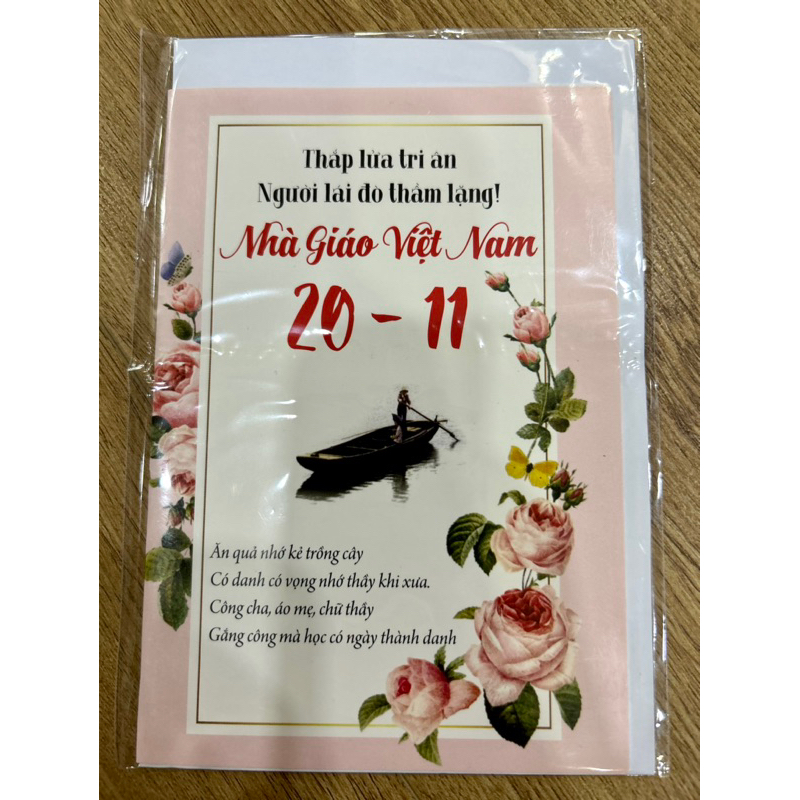 Thiệp Chúc Mừng Kèm Phong Bì Kèm Hoa Quà 8/3-20/10-20/11