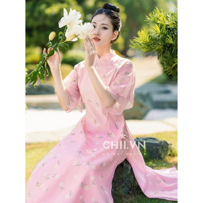 Áo Dài Cách Tân Cúc Hoạ Mi Hai Màu Hot Trend