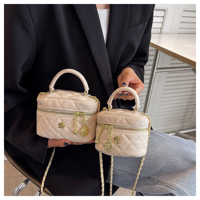 Túi Xách Nữ Tiểu Thư Điệu Đà 2 Quai Xách Tay Và Đeo Chéo Màu Hồng Đen Trắng Size To và Bé Phong Cách Hàn Quốc Nhẹ Nhàng