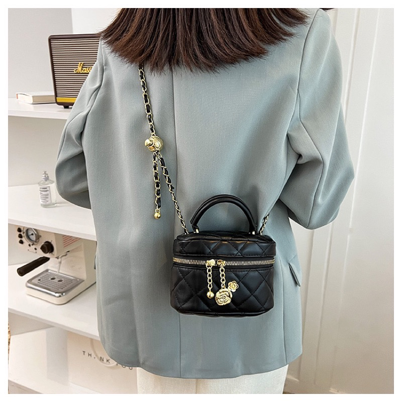 Túi Xách Nữ Tiểu Thư Điệu Đà 2 Quai Xách Tay Và Đeo Chéo Màu Hồng Đen Trắng Size To và Bé Phong Cách Hàn Quốc Nhẹ Nhàng