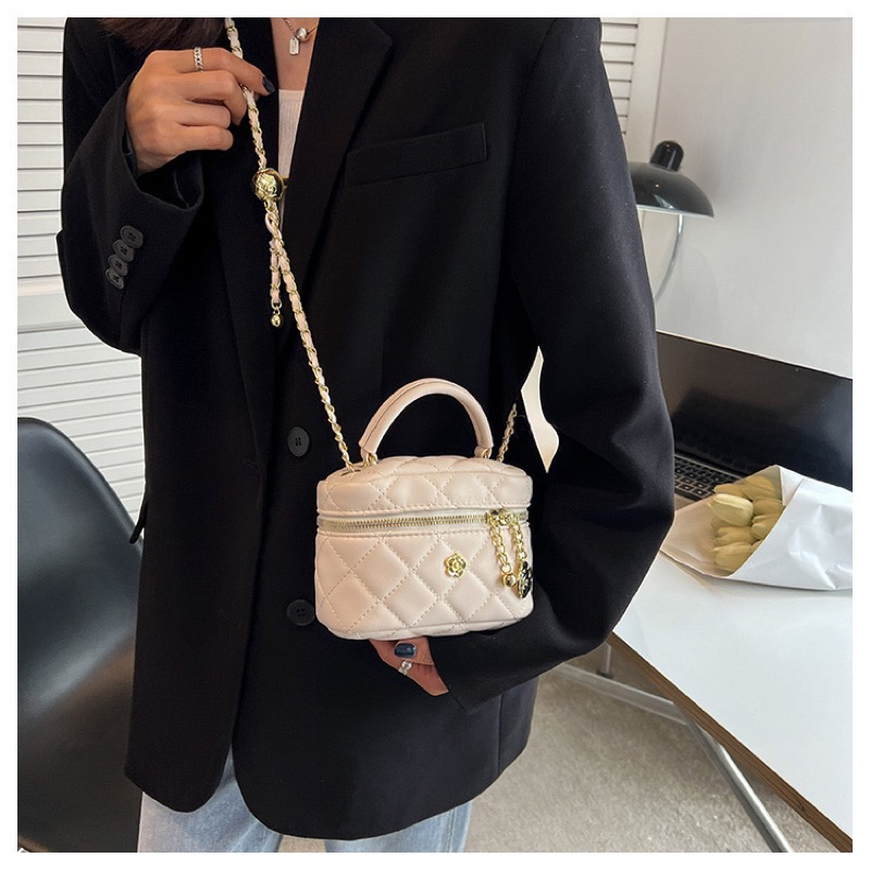 Túi Xách Nữ Tiểu Thư Điệu Đà 2 Quai Xách Tay Và Đeo Chéo Màu Hồng Đen Trắng Size To và Bé Phong Cách Hàn Quốc Nhẹ Nhàng