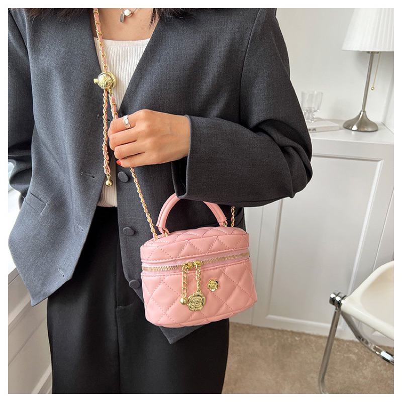 Túi Xách Nữ Tiểu Thư Điệu Đà 2 Quai Xách Tay Và Đeo Chéo Màu Hồng Đen Trắng Size To và Bé Phong Cách Hàn Quốc Nhẹ Nhàng