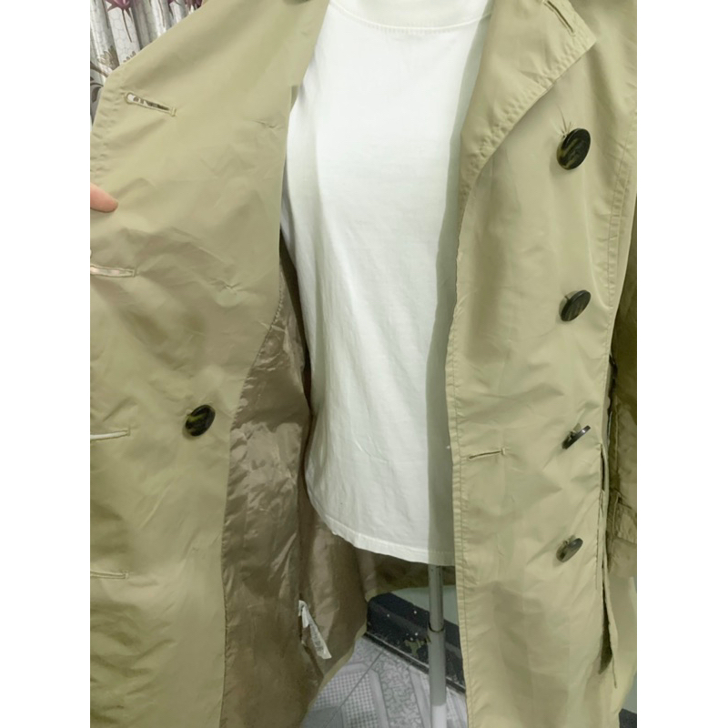 Áo khoác măng tô gió