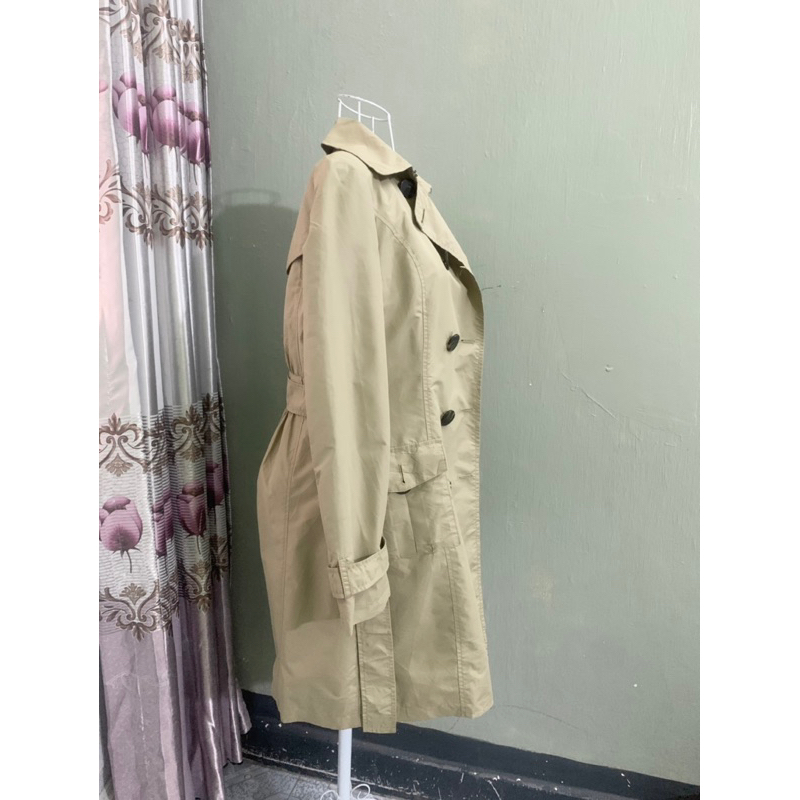 Áo khoác măng tô gió