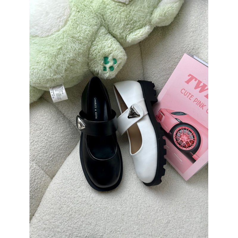 Giày búp bê Cnk Mary Jane đế bánh xe cao 3.5cm khoá tam giác kim loại phong cách mới hàng Fullbox 2023 G05