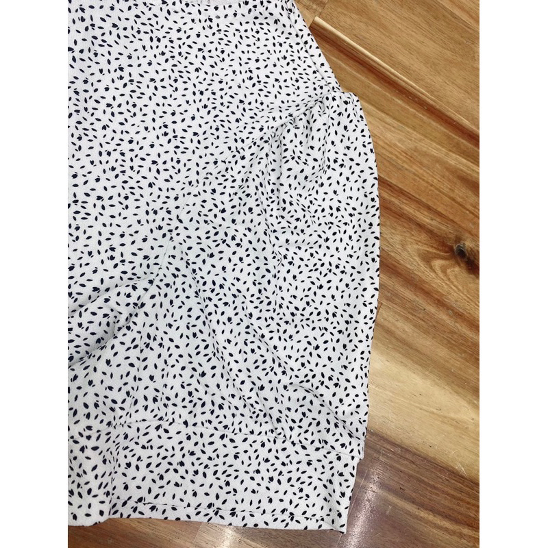 Áo thun kiểu ADRIANNA