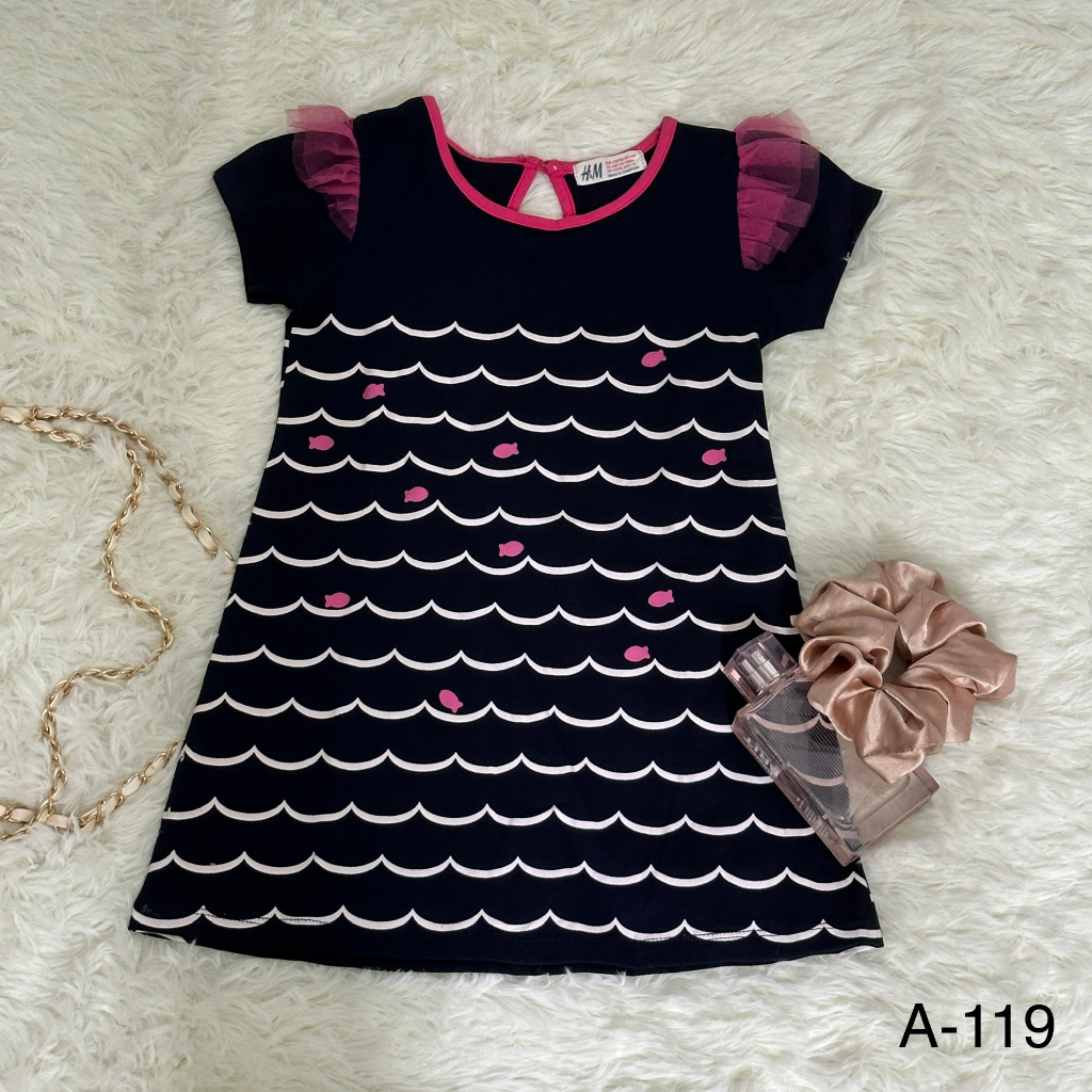 Váy trẻ em thanh lý