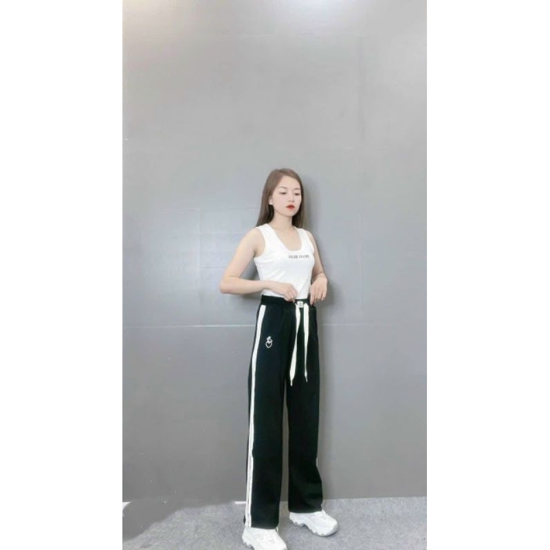 QUẦN XUÔNG SỌC DÁNG THỂ THAO