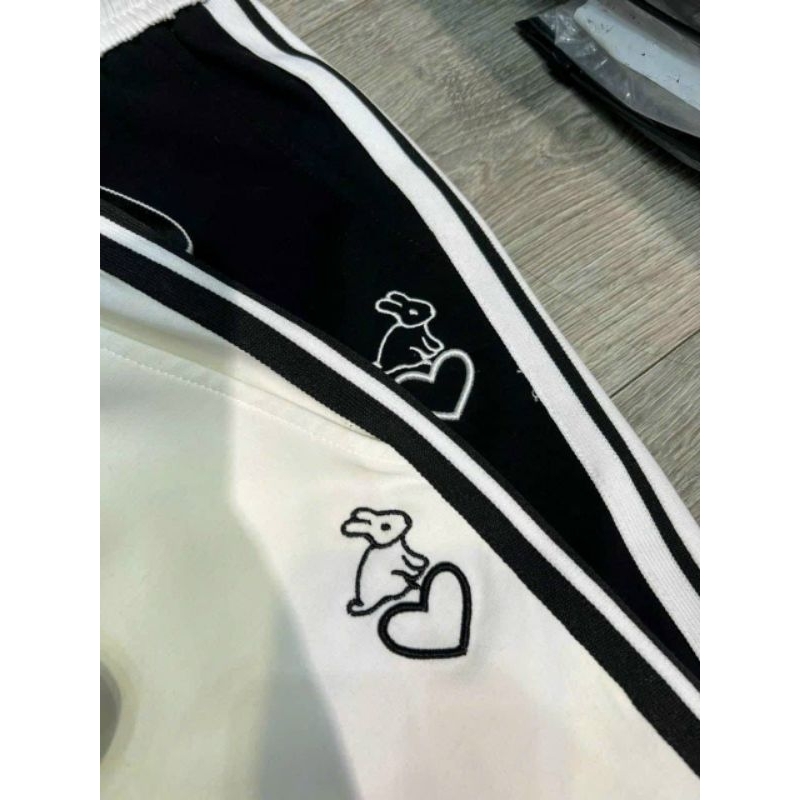 QUẦN XUÔNG SỌC DÁNG THỂ THAO