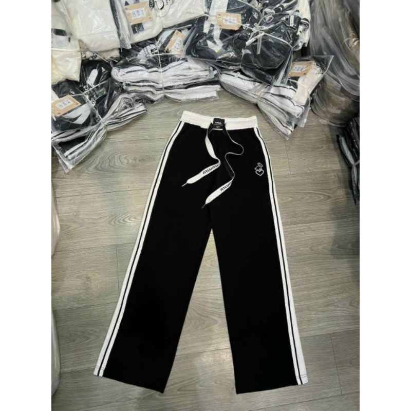 QUẦN XUÔNG SỌC DÁNG THỂ THAO