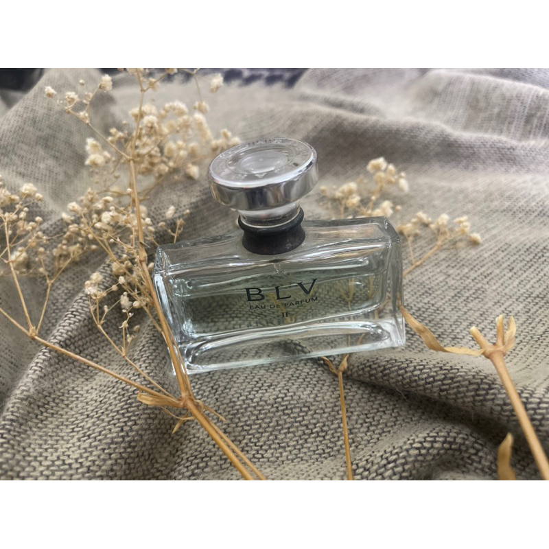 Nước Hoa Đấu Giá