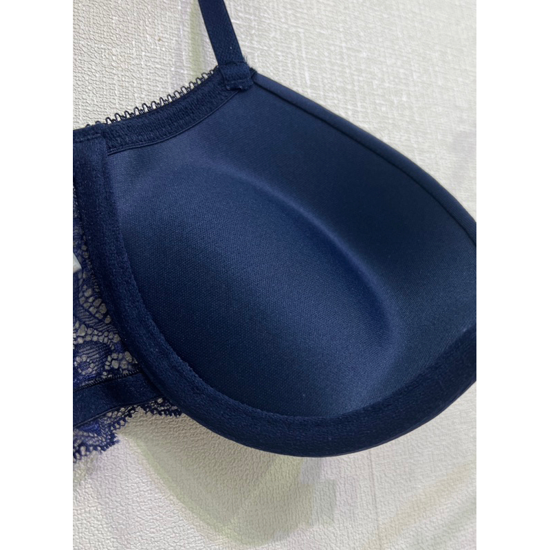 Áo lót cài trước khóa nam châm