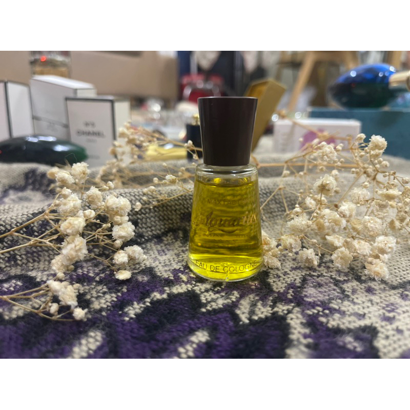 Nước Hoa Đấu Giá