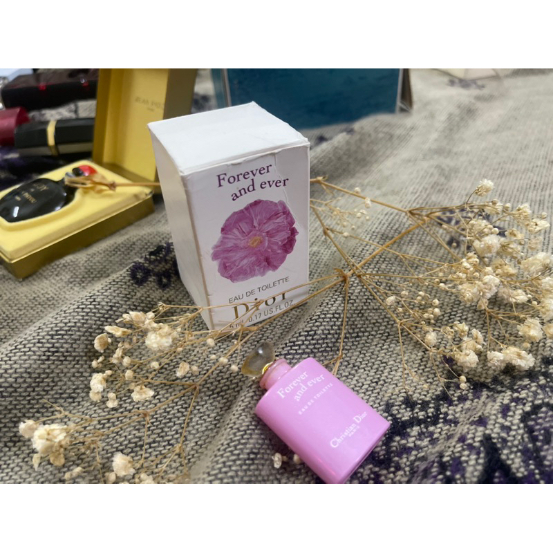 Nước Hoa Đấu Giá