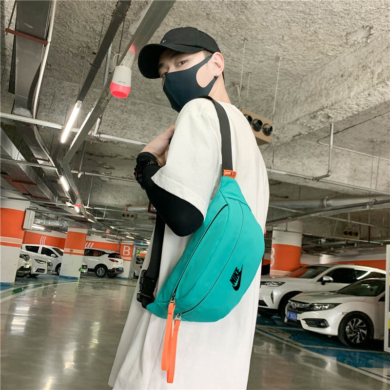 Túi Đeo Chéo Nike Phong Cách Trẻ Trung Năng Động