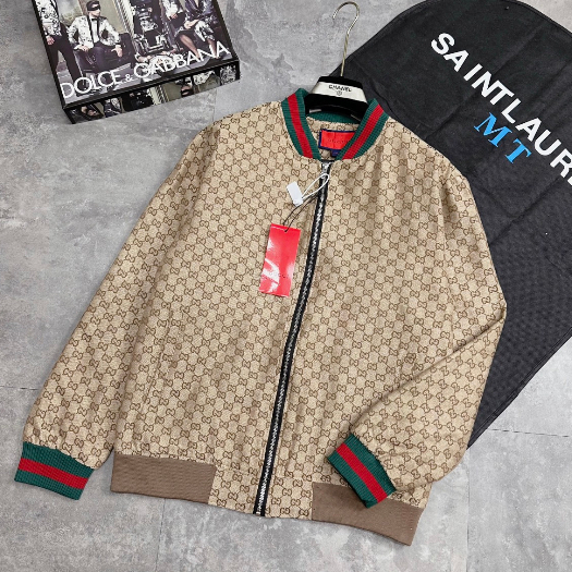 Áo Khoác bomber vải bò họa tiết của nhà G.CCi hàng chuẩn độ hoàn thiện