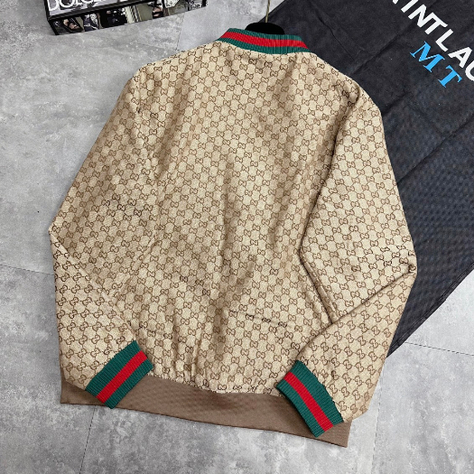 Áo Khoác bomber vải bò họa tiết của nhà G.CCi hàng chuẩn độ hoàn thiện