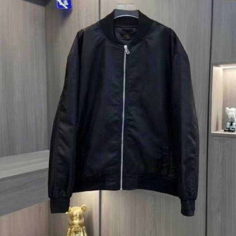 Áo khoác gió D.i.oR hàng 2 lớp độ hoàn thiện cao mẫu NeWW 2023