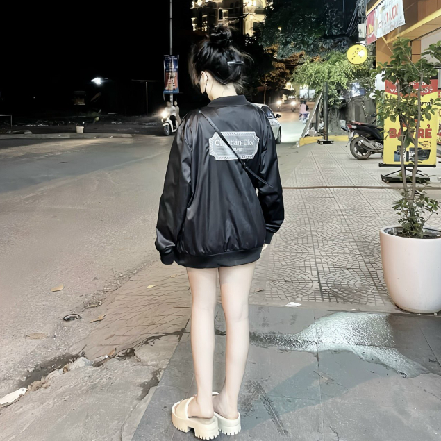 Áo khoác gió D.i.oR hàng 2 lớp độ hoàn thiện cao mẫu NeWW 2023