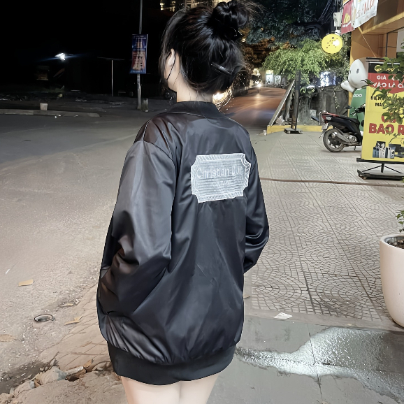 Áo khoác gió D.i.oR hàng 2 lớp độ hoàn thiện cao mẫu NeWW 2023