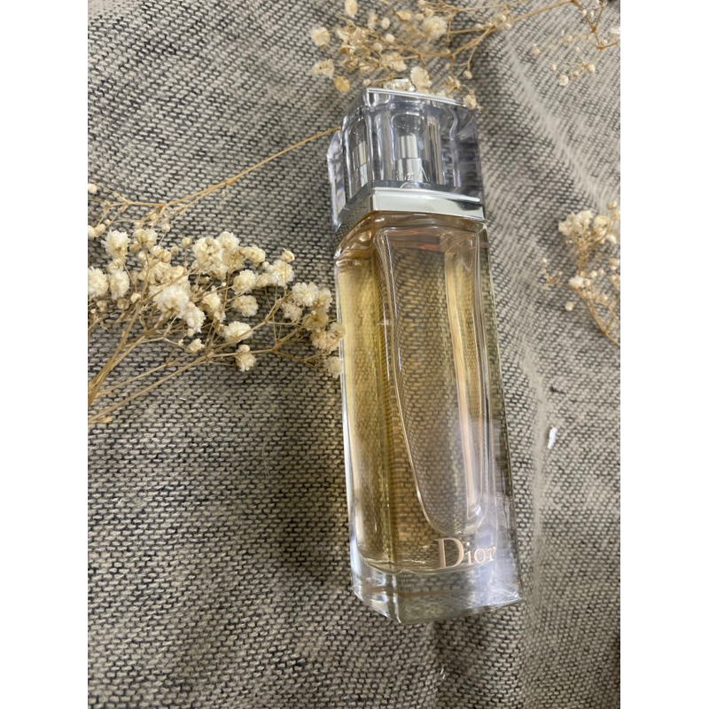 Gốc Nước Hoa Đấu Giá