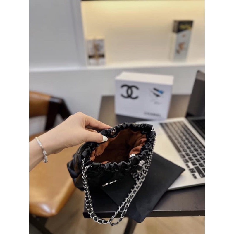 Túi chen nồ shopping phối xích logo size22