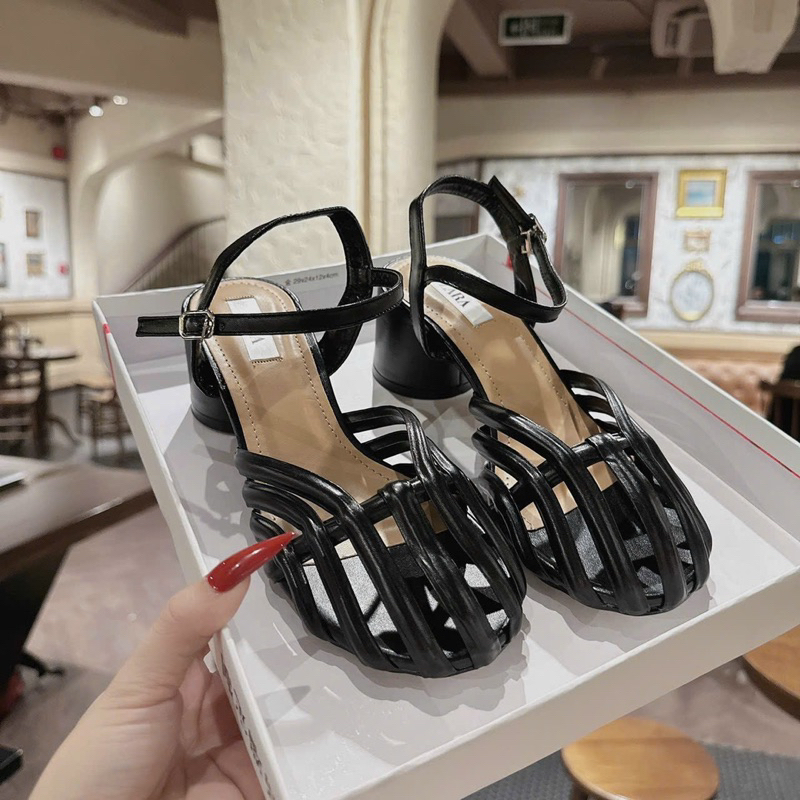 GIÀY GÓT VUÔNG RỌ 😍