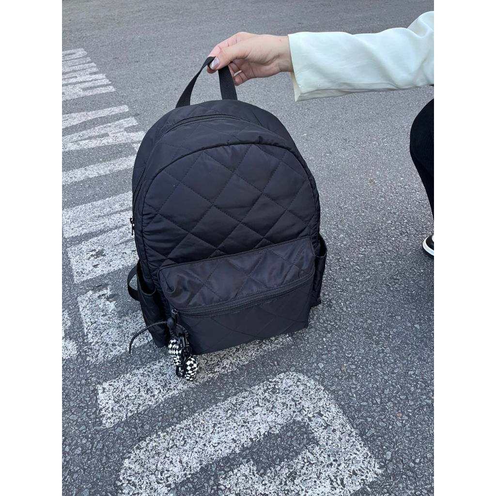 Balo phao đen cá tính, thiết kế đựng vừa tập A4 và sách giáo khoa tặng kèm móc khóa ngẫu nhiên