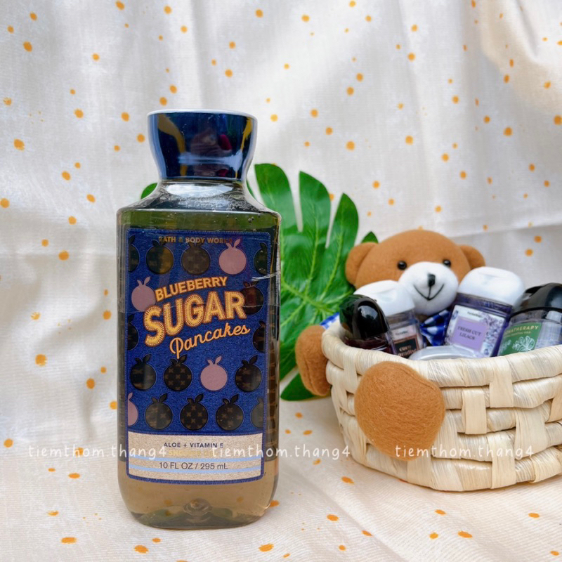 •𝐁𝐥𝐮𝐞𝐛𝐞𝐫𝐫𝐲 𝐒𝐮𝐠𝐚𝐫 𝐏𝐚𝐧𝐜𝐚𝐤𝐞𝐬• Bath & Body Works - Sản phẩm dưỡng và xịt thơm toàn thân dành cho nữ