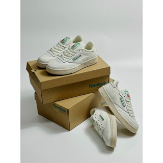 Giày sneaker Reebok sữa ( giá chưa bao gồm box bảo vệ )